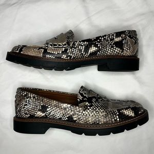 Anne Klein Snakeskin Evelyn Penny Loafers Womens size 8